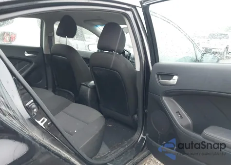 2018 Kia Forte Lx z USA, uszkodzony, nr VIN 3KPFK4A74JE210231